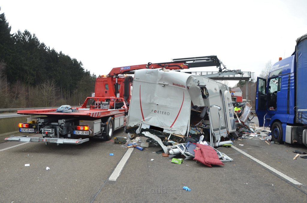 Schwerer VU A 1 Rich Saarbruecken kurz vor AK Leverkusen P159.JPG - Miklos Laubert